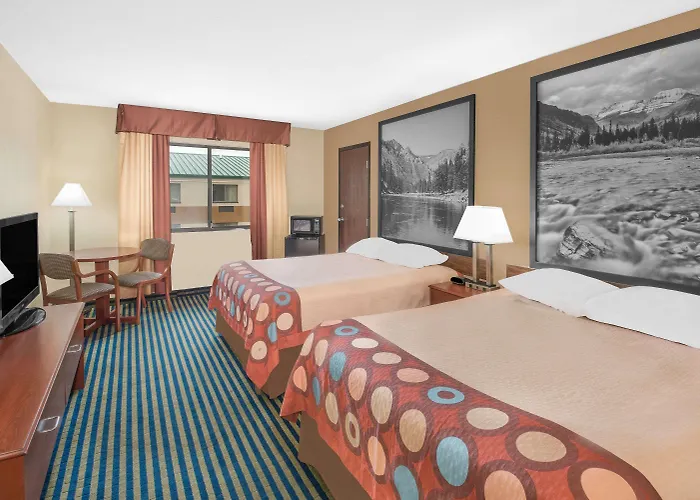 Super 8 By Wyndham Marshalltown