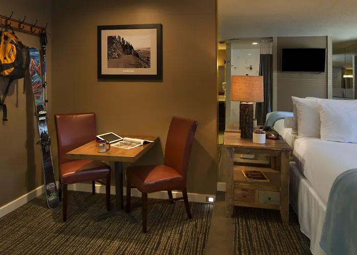 Postmarc Hotel And Spa Suites