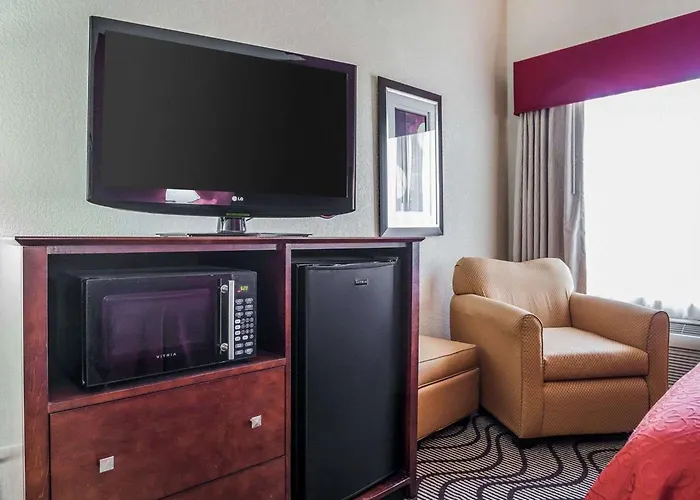 Quality Inn & Suites Altoona - Des Moines
