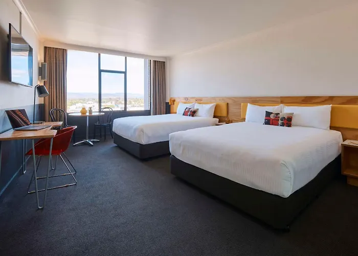 Atura Albury
