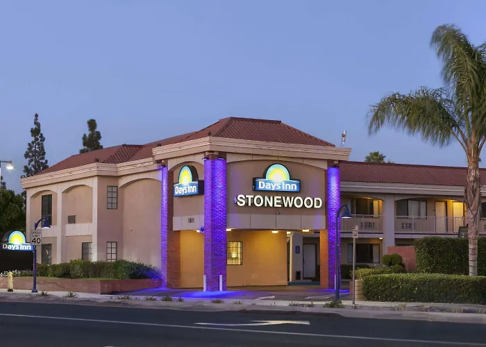 Days Inn By Wyndham Downey