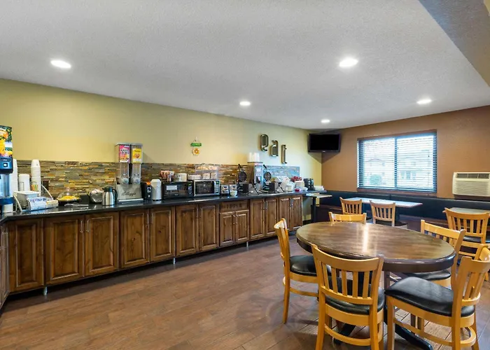 Super 8 By Wyndham Bemidji Mn
