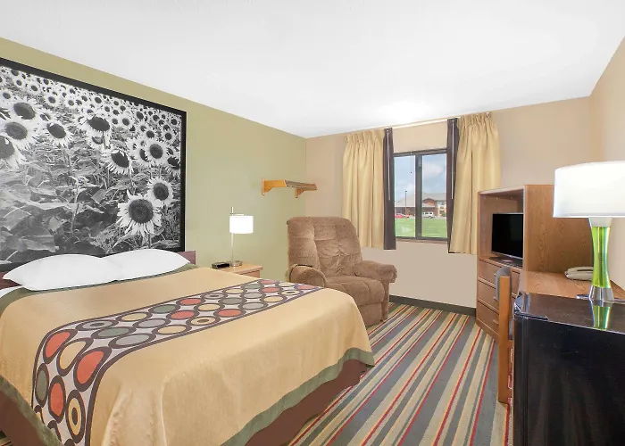 Super 8 By Wyndham Mt Pleasant