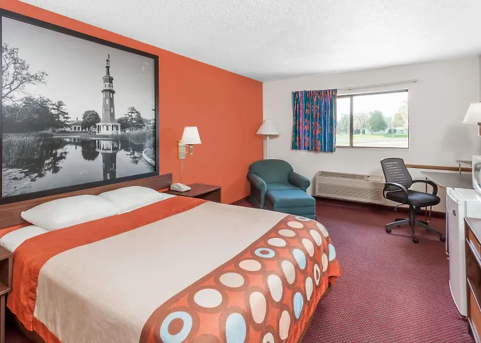 Super 8 By Wyndham Washington/Peoria Area