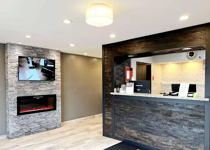 Super 8 By Wyndham Cedar Rapids