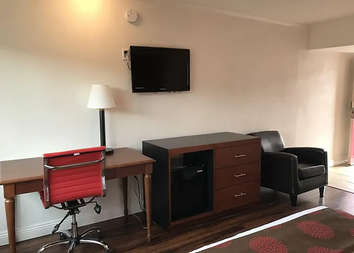 Ramada By Wyndham Torrance