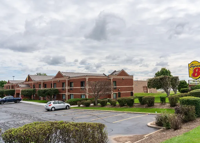 Super 8 By Wyndham Elgin