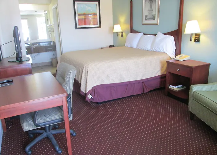 Regency Inn Near Boardwalk & Hurlburt Field