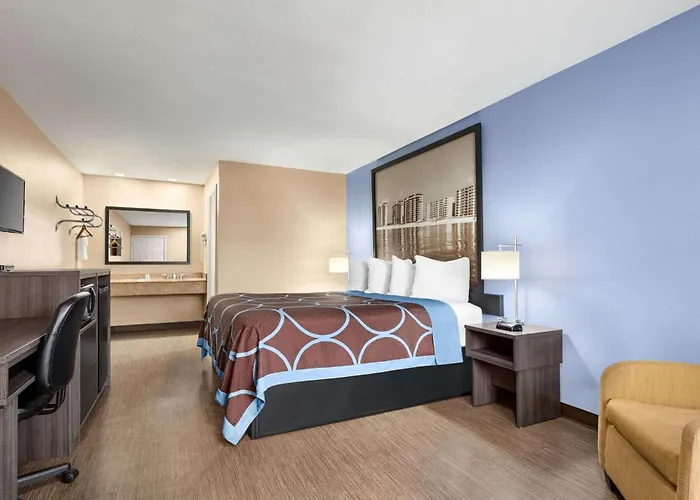 Super 8 By Wyndham Foley North Gulf Shores