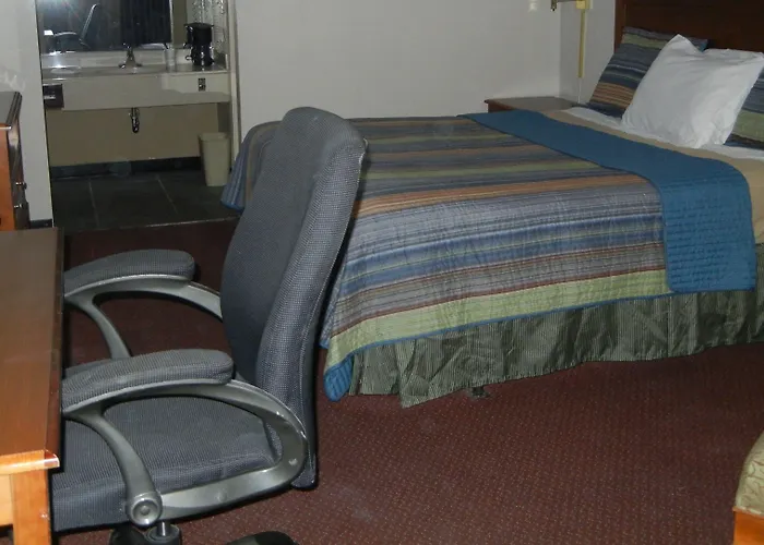 Ramada By Wyndham Diamondhead I-10 Gulfport