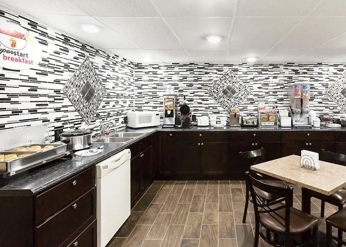 Super 8 By Wyndham Columbus