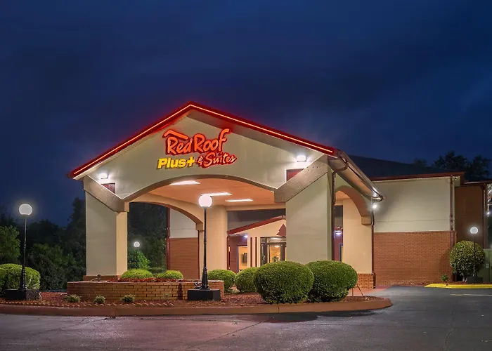 Red Roof Inn Plus+ & Suites Opelika