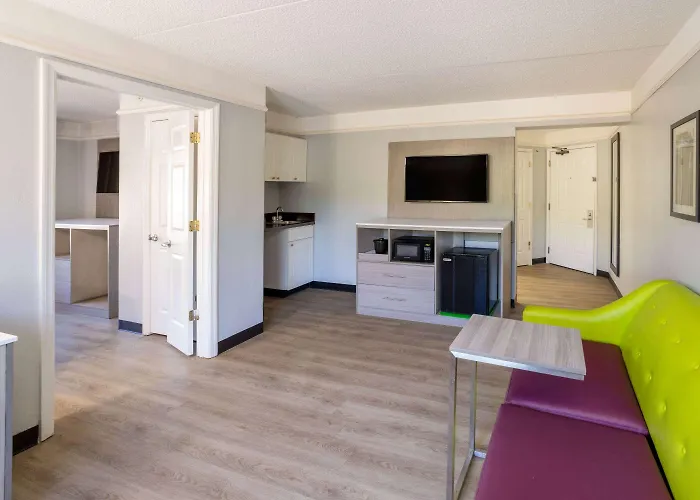 La Quinta By Wyndham Birmingham Hoover