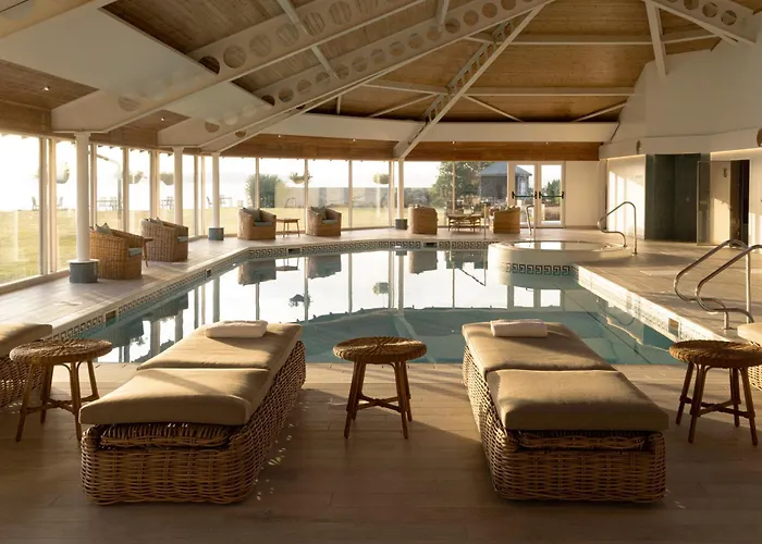 Golf View Hotel & Spa