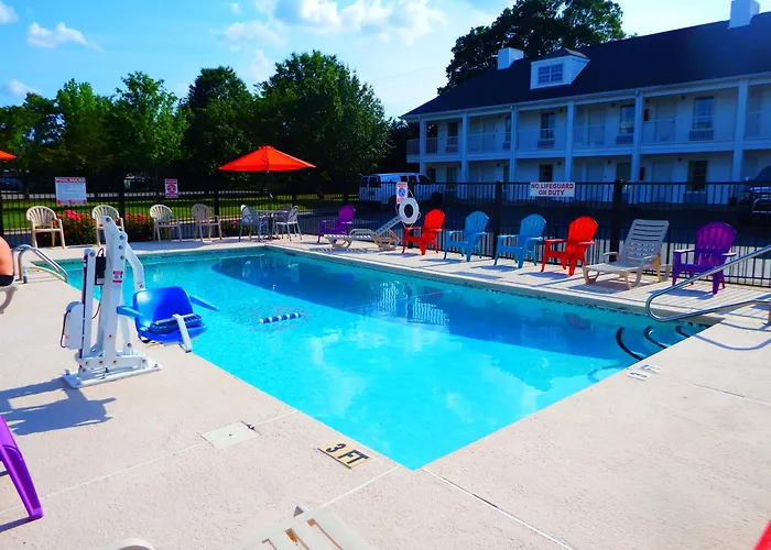 Baymont By Wyndham Florence/Muscle Shoals