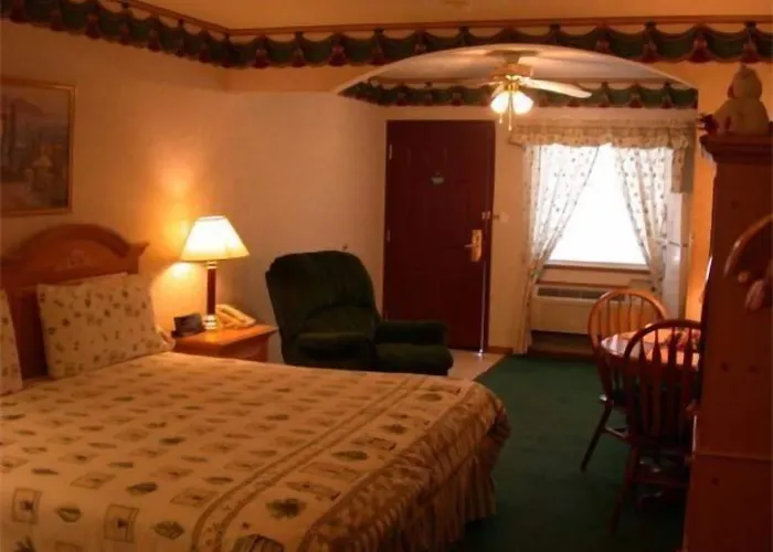 Townhouse Inn & Suites Omaha