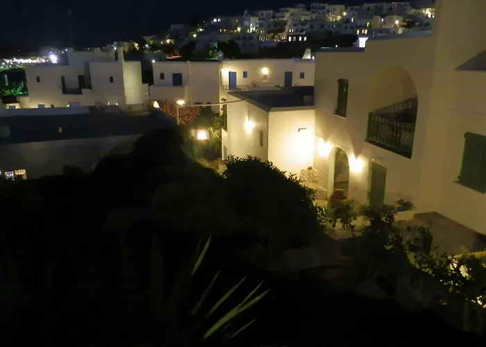 Adonis Hotel Studios & Apartments