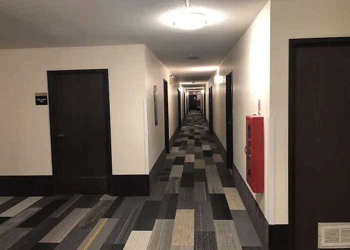 Super 8 By Wyndham Spokane Valley