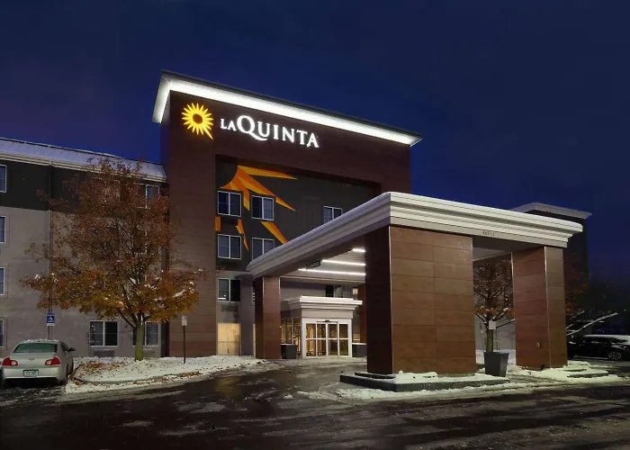 La Quinta By Wyndham Detroit Utica