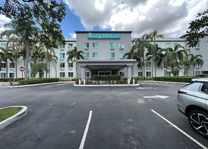 La Quinta Inn & Suites By Wyndham Sawgrass
