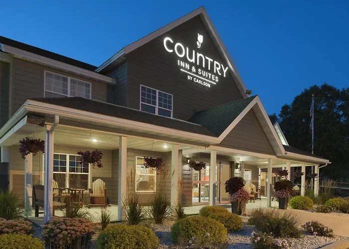 Country Inn & Suites By Radisson, Decorah, Ia