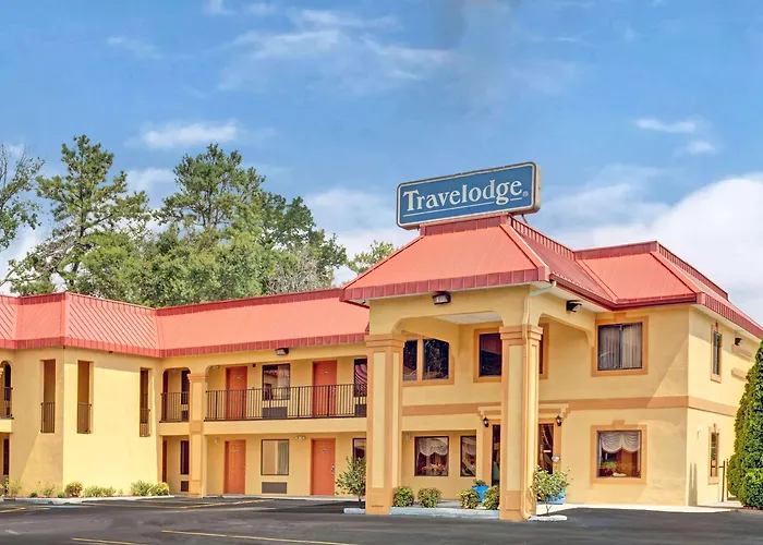 Travelodge By Wyndham Forest Park Atlanta South