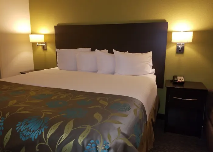 Baymont By Wyndham Eau Claire Wi
