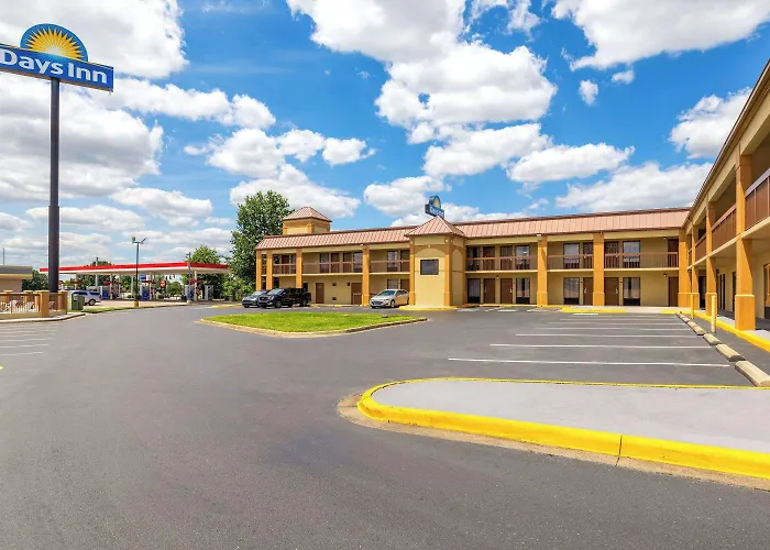 Days Inn By Wyndham Oak Grove/Ft. Campbell