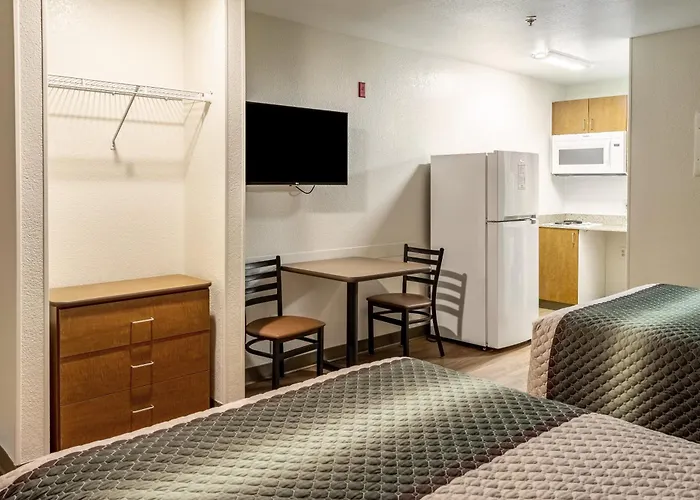 Hometowne Studios By Red Roof Eugene - Springfield
