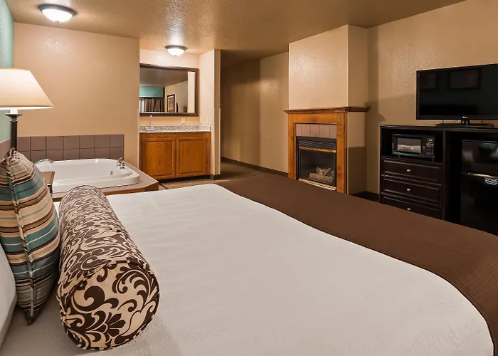 Best Western Plus Bayshore Inn