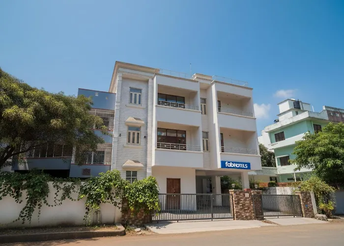 Fabhotel Buddha Residency