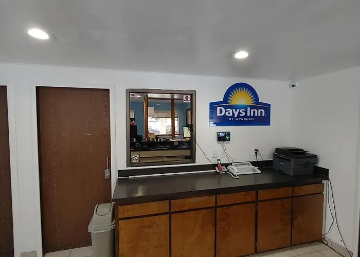 Days Inn By Wyndham Pocatello University Area