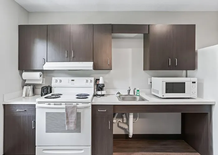 Baymont By Wyndham Ocala Suites