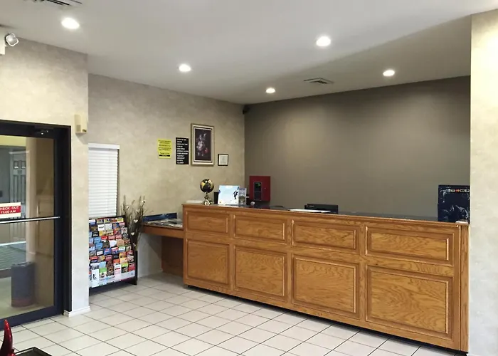 Super 8 By Wyndham Bastrop Tx