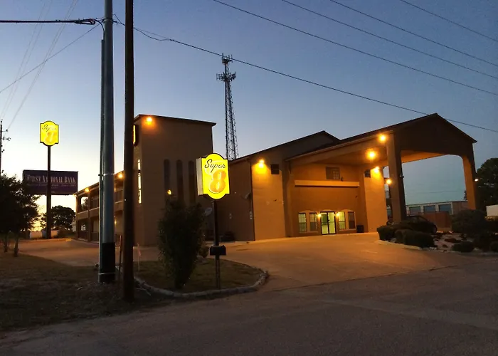 Super 8 By Wyndham Bastrop Tx