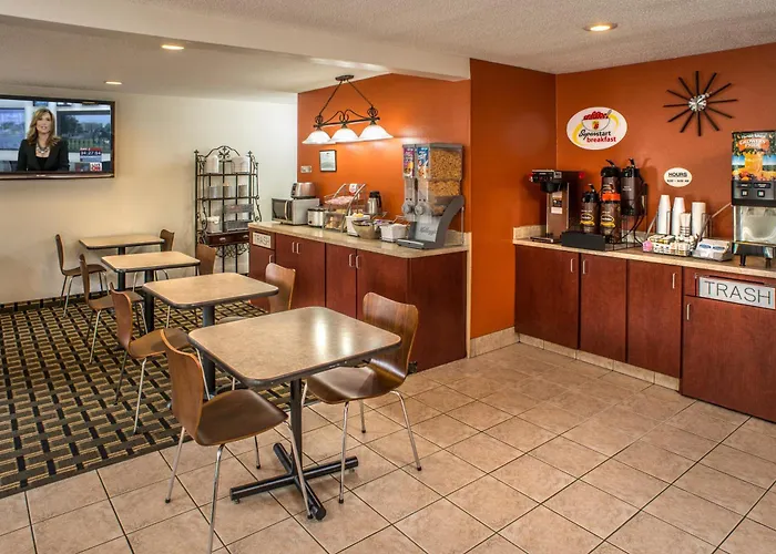 Super 8 By Wyndham Prestonsburg