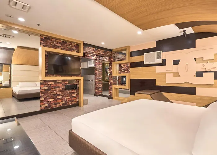 Victoria Court Las Pinas