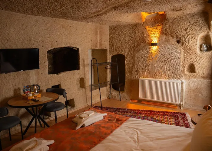 Colina Stone House