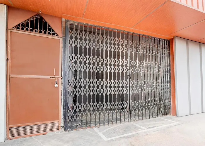 Hotel O Sector 121 Gaur City Mall Noida Formerly Royal Fng