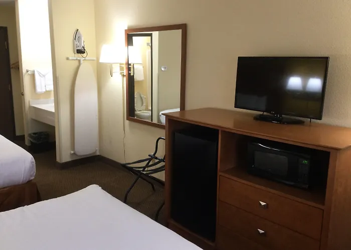 Baymont By Wyndham Port Huron