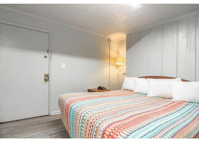 Colony Inn By Oyo Columbus Us-280