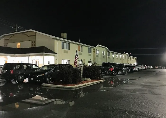 Super 8 By Wyndham Clearfield