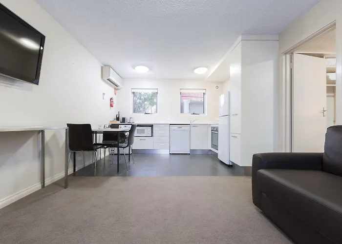 Forrest Hotel & Apartments
