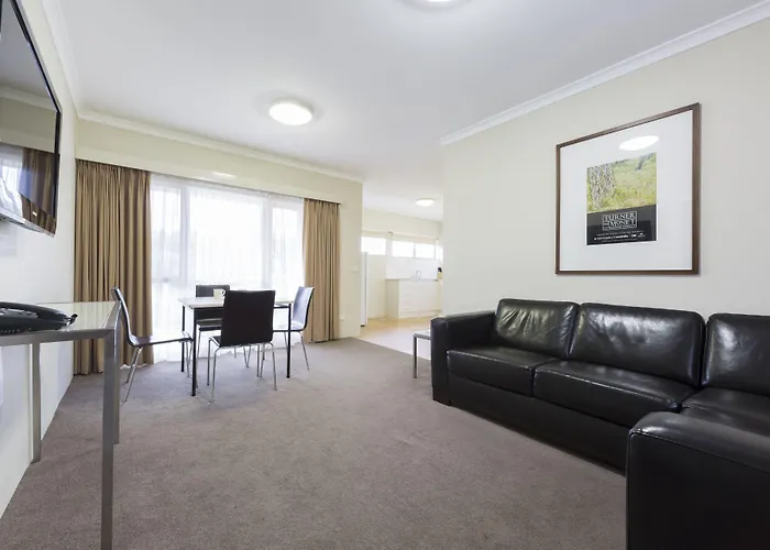 Forrest Hotel & Apartments