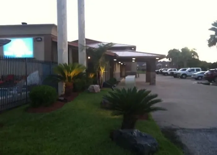 Americas Best Value Inn Angleton