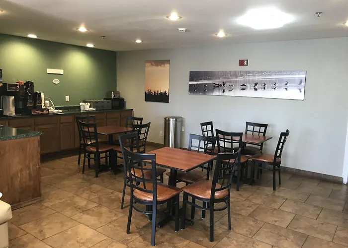 Surestay Plus Hotel By Best Western Bettendorf