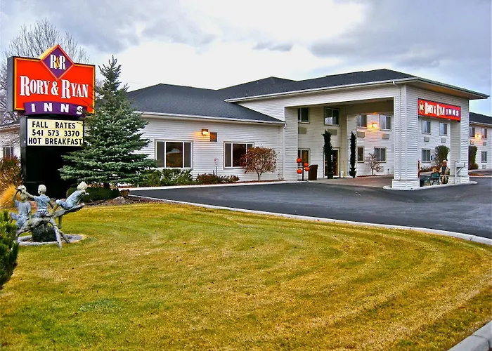 Rory & Ryan Inn