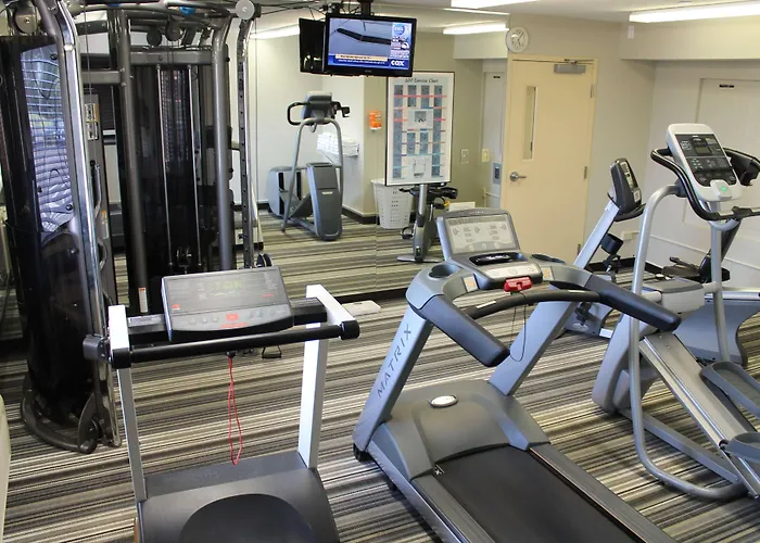 Sonesta Simply Suites Cleveland North Olmsted Airport