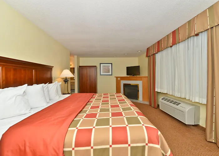 Ramada By Wyndham Platte City Kci Airport