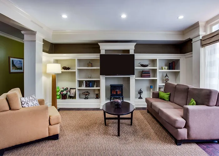 Mainstay Suites At Pga Village